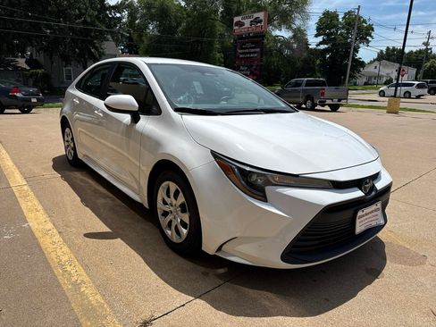 Used 2024 Toyota Corolla LE FWD image 3
