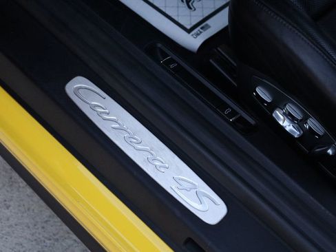 Used 2019 Porsche 911 Carrera 4S image 32