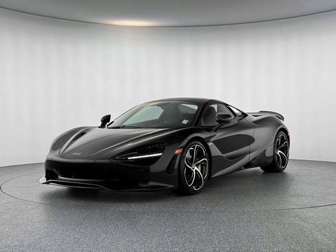 New 2026 McLaren 750S Spider image 1