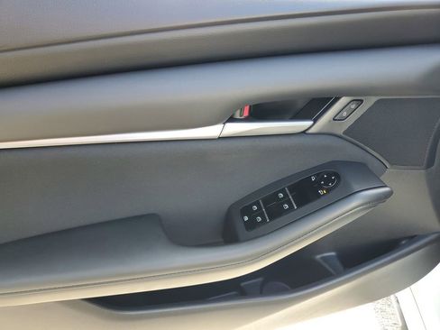 Used 2021 MAZDA MAZDA3 s FWD image 18