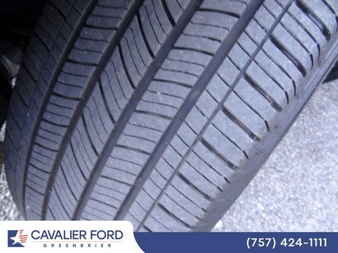 Used 2025 Ford Explorer ST-Line AWD/4WD image 41