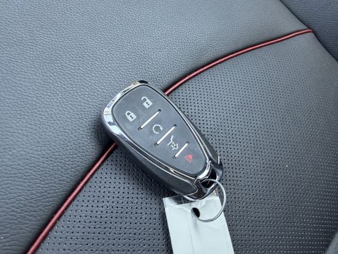 Used 2023 Chevrolet Equinox RS w/ RS Leather Package AWD/4WD image 27
