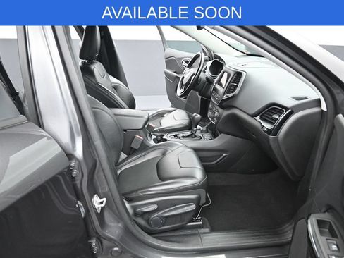 Used 2021 Jeep Cherokee Latitude Plus AWD/4WD image 33