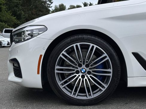 Used 2020 BMW 530i w/ M Sport Package RWD image 16