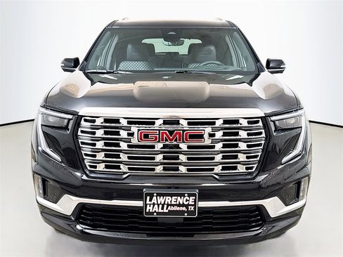 New 2026 GMC Acadia Denali w/ Super Cruise Package image 2