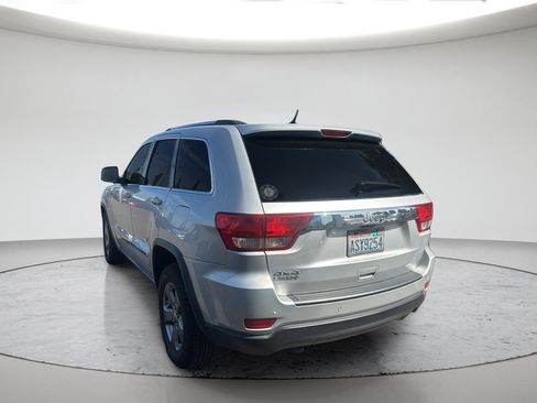 Used 2011 Jeep Grand Cherokee Laredo AWD/4WD image 7