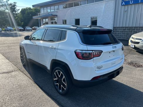 Used 2018 Jeep Compass Limited w/ Navigation Group AWD/4WD image 7