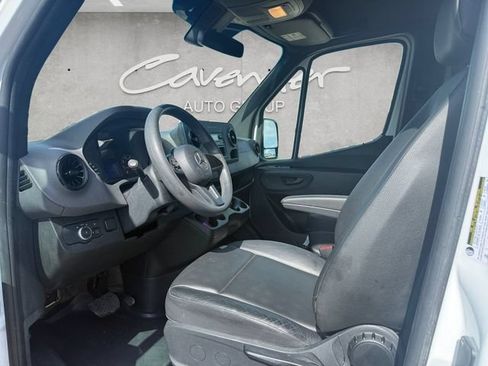 Used 2022 Mercedes-Benz Sprinter 2500 image 20