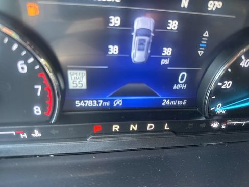 Used 2023 Ford Explorer XLT w/ Equipment Group 202A AWD/4WD image 16