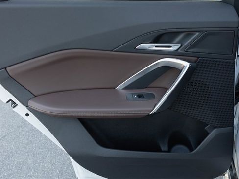 Certified 2025 BMW X1 xDrive28i image 16