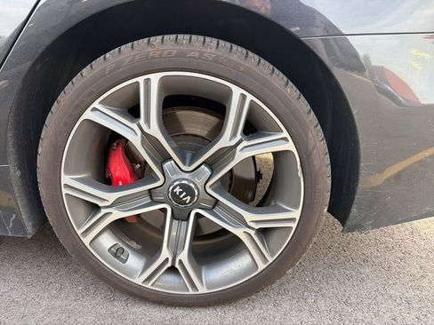 Used 2021 Kia Stinger GT1 AWD/4WD image 5