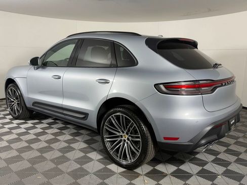New 2026 Porsche Macan image 3
