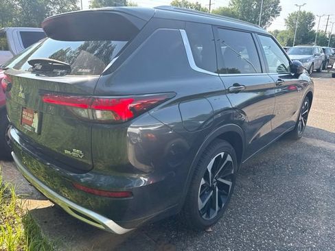 Used 2025 Mitsubishi Outlander SEL AWD/4WD image 2