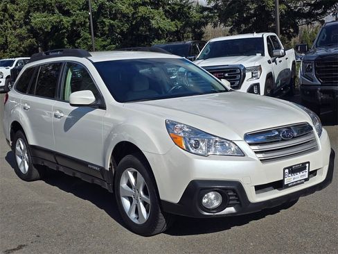 Used 2013 Subaru Outback 2.5i Premium w/ All-Weather Pkg image 7