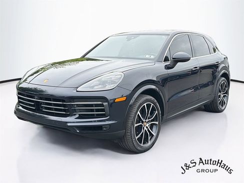 Used 2022 Porsche Cayenne S AWD/4WD image 3