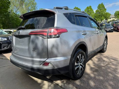 Used 2016 Toyota RAV4 LE AWD/4WD image 7
