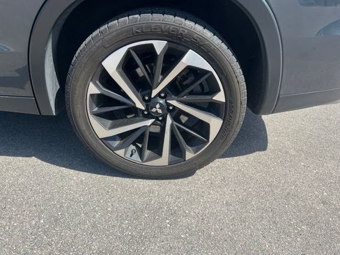 Used 2024 Mitsubishi Outlander SE FWD image 5
