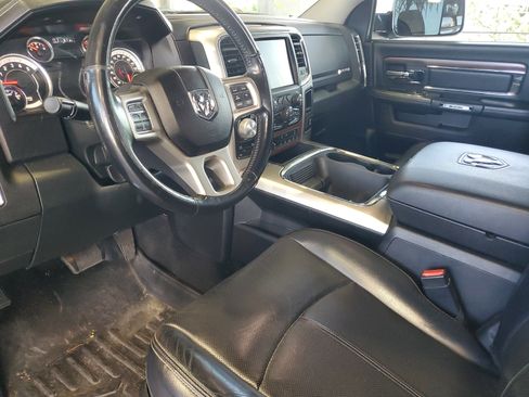Used 2017 RAM 1500 Laramie w/ Convenience Group AWD/4WD image 17