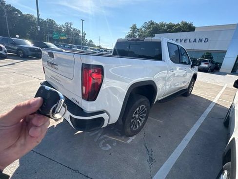 Used 2021 GMC Sierra 1500 AT4 w/ AT4 Premium Package AWD/4WD image 24