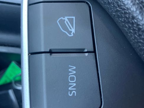 Certified 2024 Toyota Grand Highlander XLE image 32