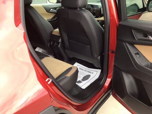 New 2026 Chevrolet Equinox ACTIV AWD/4WD image 15
