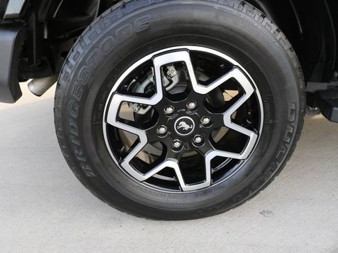 Used 2023 Ford Bronco Outer Banks AWD/4WD image 8
