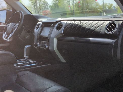 Used 2018 Toyota Tundra Platinum AWD/4WD image 30