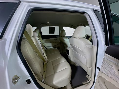 Used 2015 Nissan Murano Platinum w/ Cargo Package FWD image 30