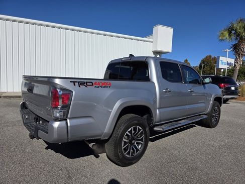 Used 2020 Toyota Tacoma TRD Sport image 34