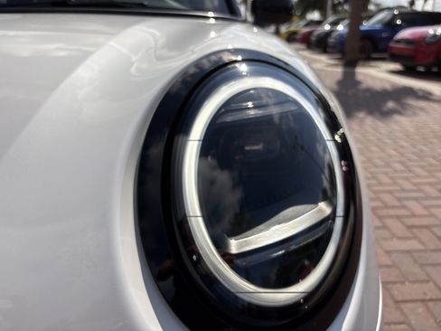 Used 2025 MINI Cooper S FWD image 6
