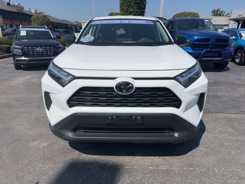 Used 2025 Toyota RAV4 LE AWD/4WD image 2