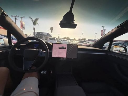 Used 2026 Tesla Model X AWD/4WD image 6