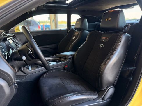 Used 2020 Dodge Challenger R/T RWD image 21