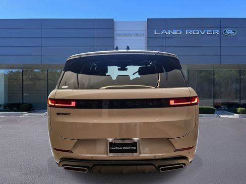 New 2026 Land Rover Range Rover Sport Dynamic SE AWD/4WD image 5