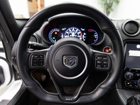Used 2014 SRT Viper GTS w/ Exterior Carbon Fiber Package RWD image 7