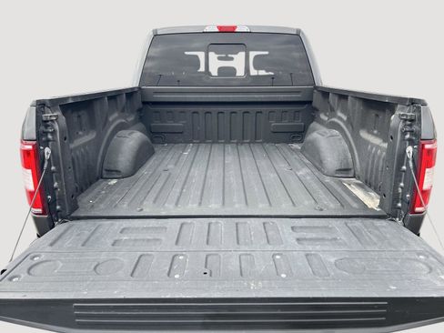 Used 2018 Ford F150 XLT w/ Equipment Group 302A Luxury image 21