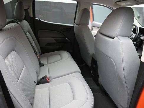 Used 2019 Chevrolet Colorado W/T w/ WT Convenience Package AWD/4WD image 36