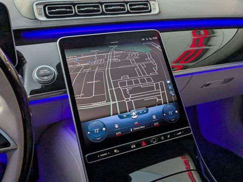 Used 2022 Mercedes-Benz S 500 4MATIC image 17