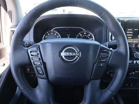 Used 2025 Nissan Frontier SV w/ SV Convenience Package image 10