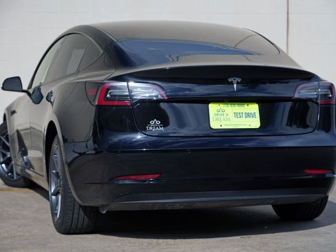 Used 2022 Tesla Model 3 RWD image 6