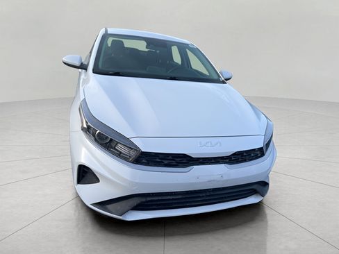 Used 2024 Kia Forte LXS image 2