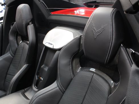 Used 2023 Chevrolet Corvette Stingray Preferred Conv w/ Z51 Performance Package RWD image 41