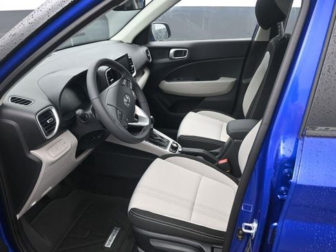 New 2026 Hyundai Venue SEL image 9