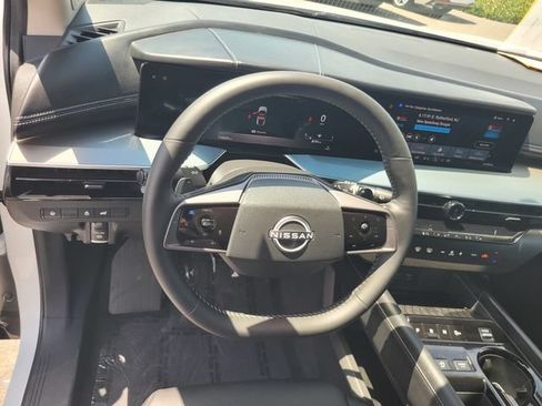 Certified 2025 Nissan Murano SL w/ Cargo Package AWD/4WD image 30