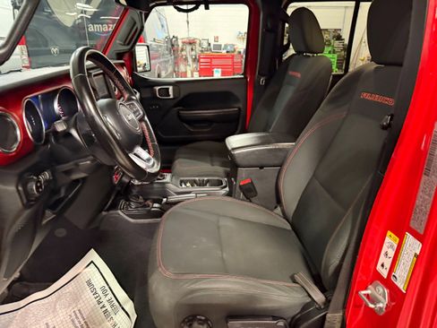 Used 2020 Jeep Gladiator Rubicon AWD/4WD image 36