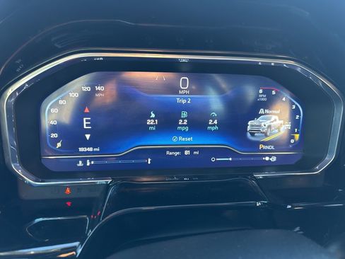 Used 2025 Chevrolet Silverado 3500 High Country w/ Technology Package image 11