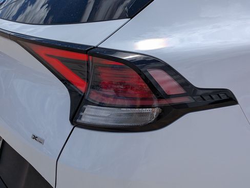 Certified 2023 Kia Sportage X-Line w/ X-Line Premium Package AWD/4WD image 12