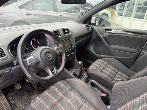 Used 2011 Volkswagen GTI 4-Door FWD image 34