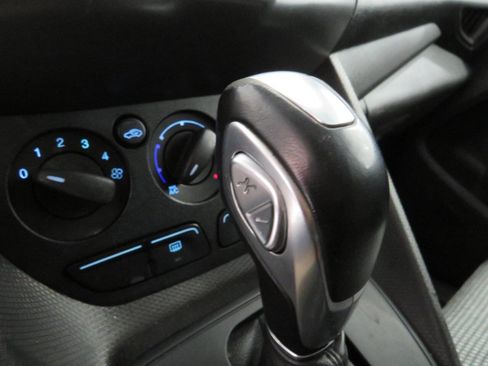 Used 2018 Ford Transit Connect XL FWD image 25