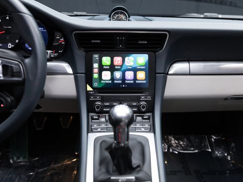 Used 2019 Porsche 911 Carrera S image 87